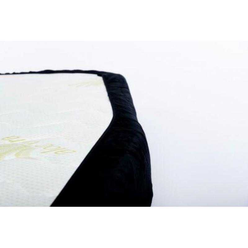 Hoeslakens in Fransbed of queens bed uitvoering aanbieding.