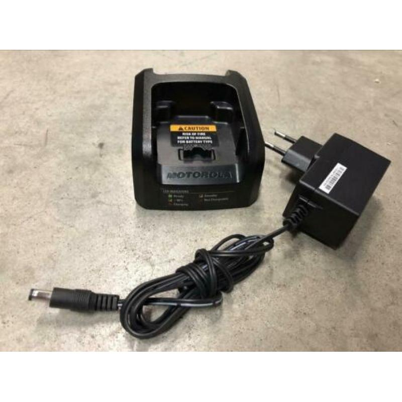 Desktop lader voor de Motorola portofoons MTP3000 & MTP6000