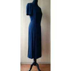 Prachtige nachtblauwe jurk van Jaeger - maat 38