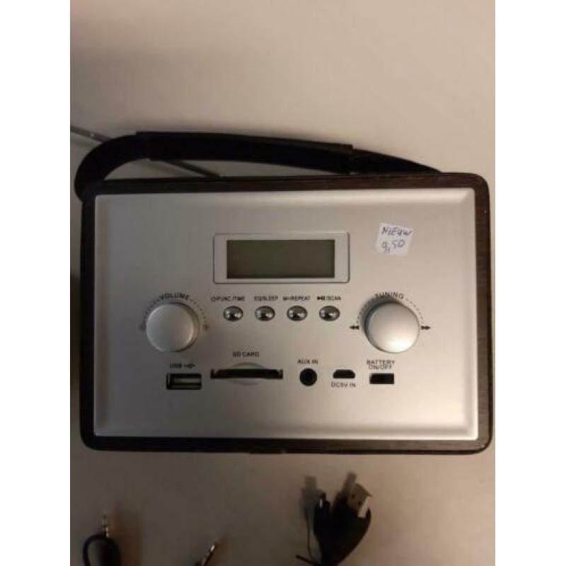 Brax feel good radio, leer, nieuw incl usb, sd card, etc.