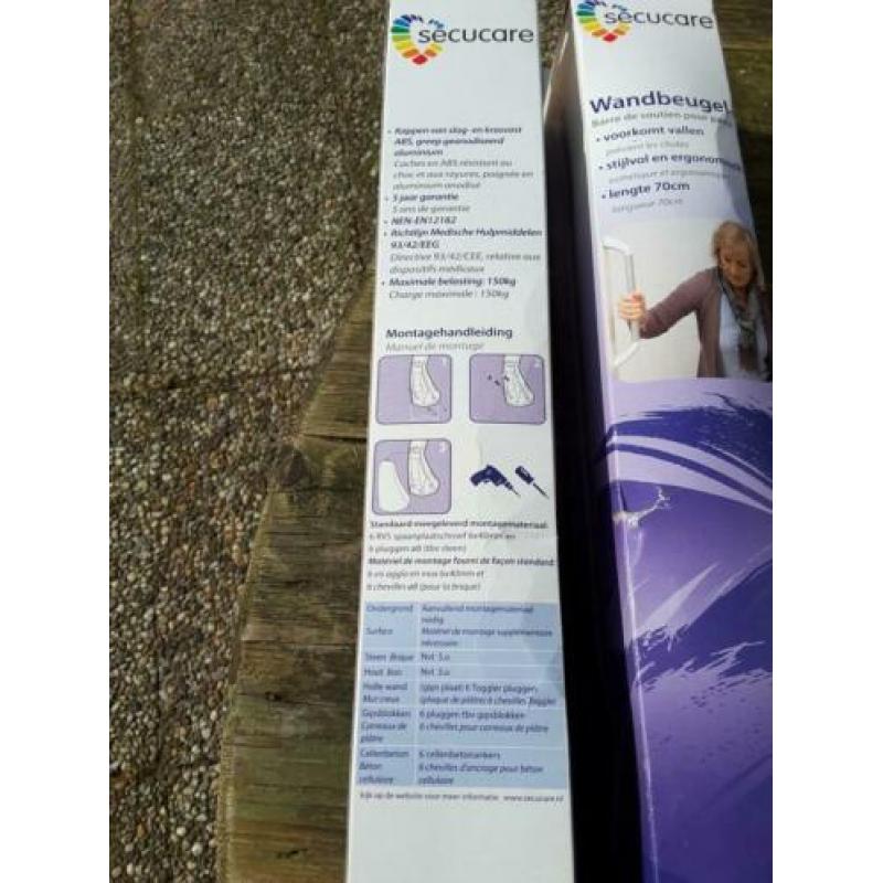 2 stuks Wandbeugels 70 cm. Secucare.
