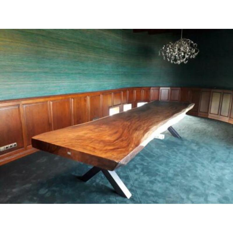 Vergadertafel, bureau BOOMSTAMTAFEL. Kantoormeubelen NIEUW