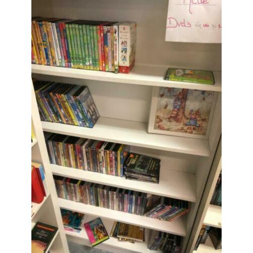 Plusminus 120 kinderdvd's te koop