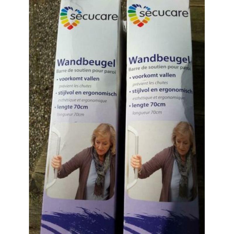 2 stuks Wandbeugels 70 cm. Secucare.
