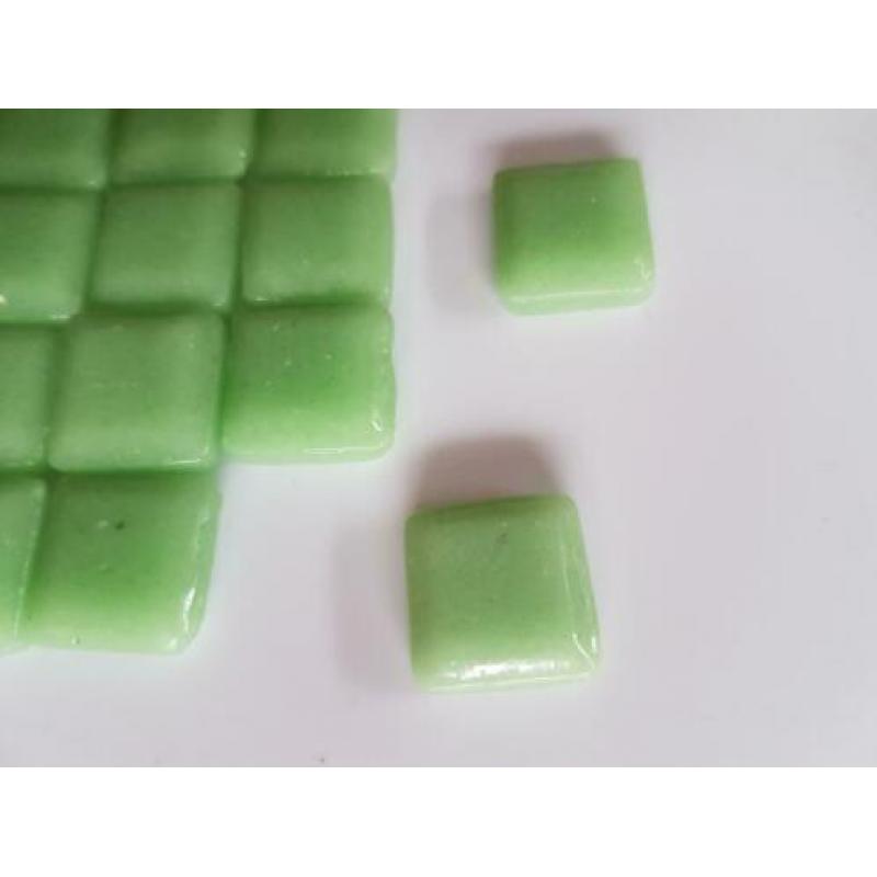 Mozaieksteentjes glasmozaiek mintgroen 15x15 mm 1.5x1.5 cm