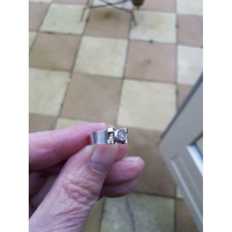 mooie oude zilveren ring met kristal
