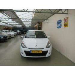 Renault Clio 1.2 Collection € 5.940,00