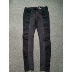 Guess broek maat M zgan & origineel!!
