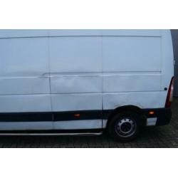 Renault Master T35 2.3 dCi L3H3 Eco Airco. Navi € 4.950,00