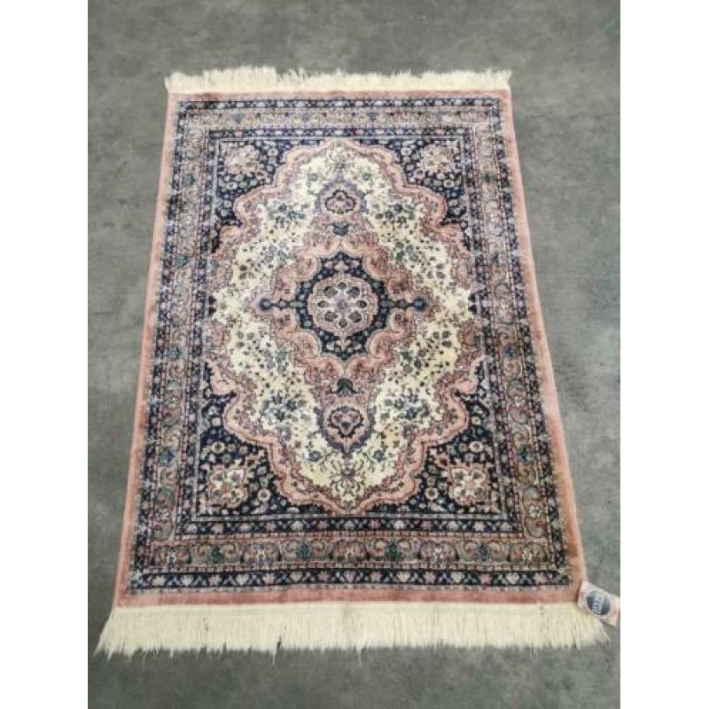 Vintage Perzisch pink vloerkleed Tabriz Viscose 95x135cm
