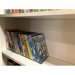Plusminus 120 kinderdvd's te koop