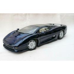 Maisto Jaguar XJ220 donkerblauw.