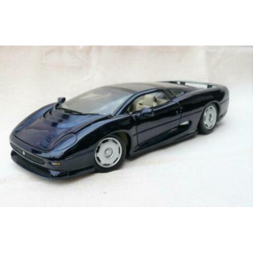 Maisto Jaguar XJ220 donkerblauw.