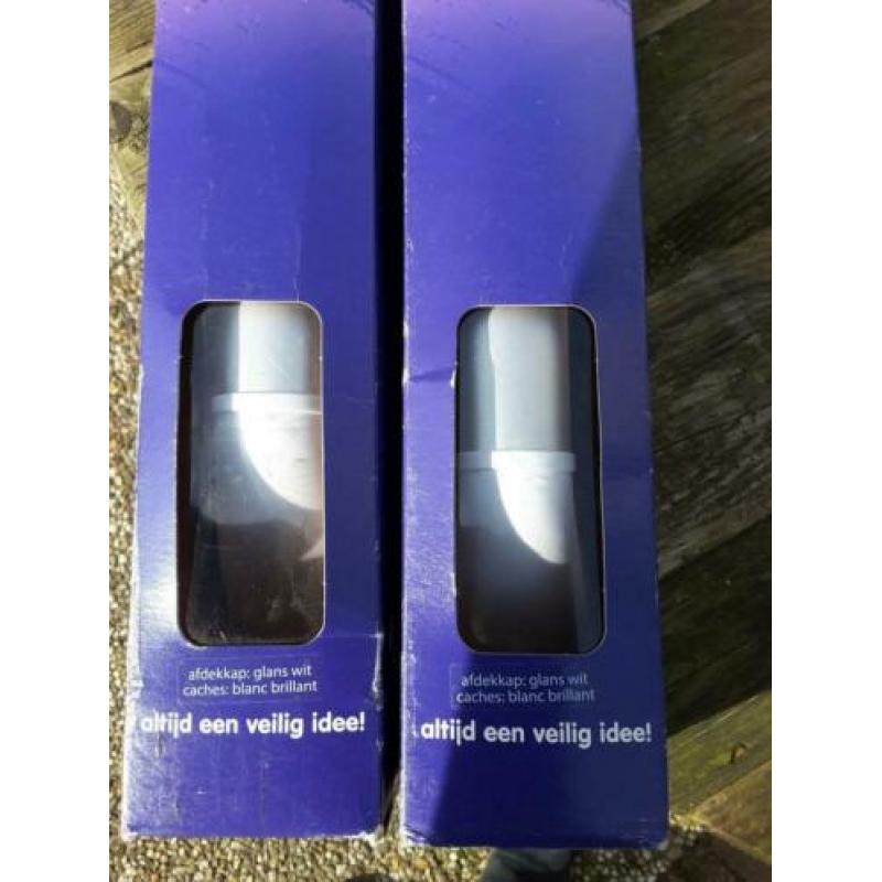 2 stuks Wandbeugels 70 cm. Secucare.