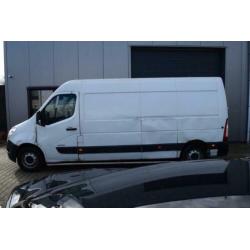 Renault Master T35 2.3 dCi L3H3 Eco Airco. Navi € 4.950,00