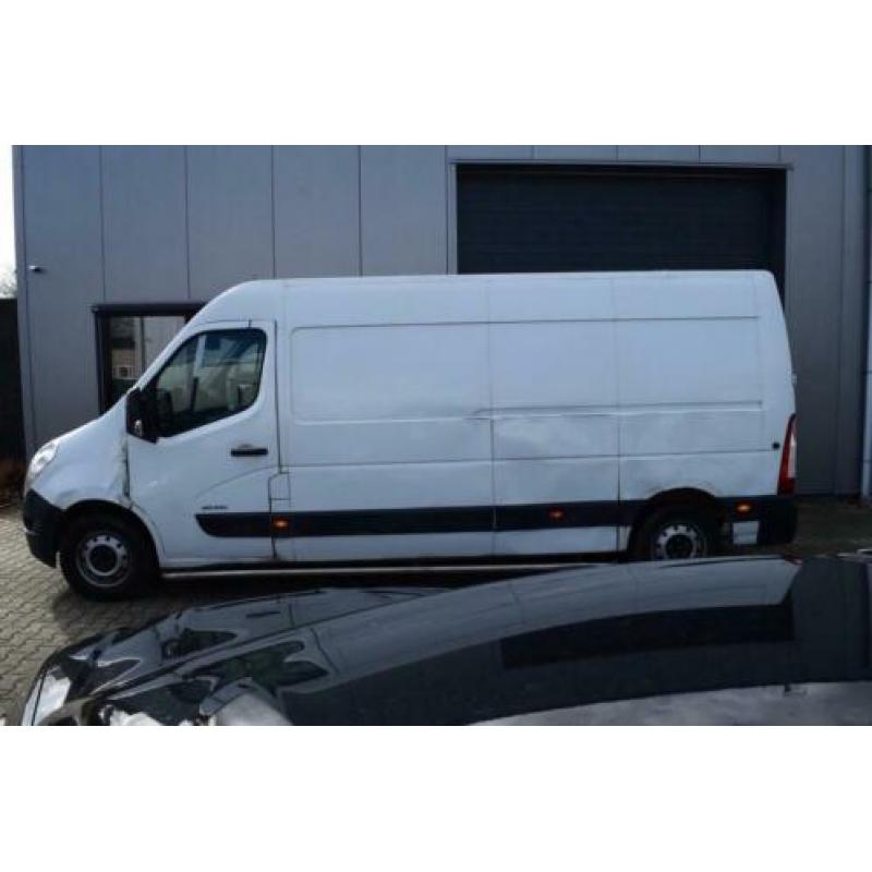 Renault Master T35 2.3 dCi L3H3 Eco Airco. Navi € 4.950,00