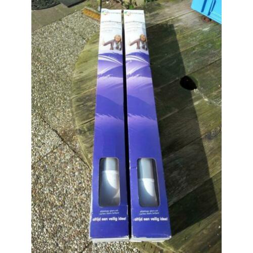 2 stuks Wandbeugels 70 cm. Secucare.