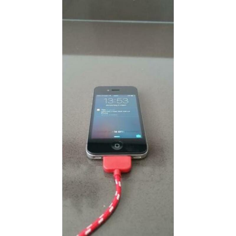 Iphone 4s 8 gb in goede staat