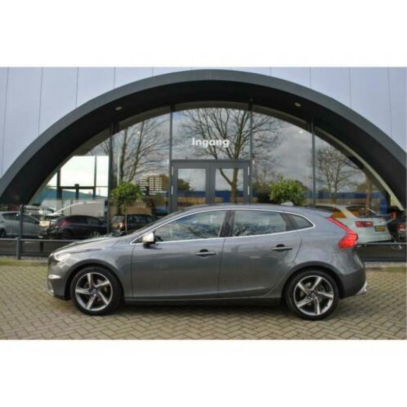 Volvo V40 1.6 D2 R-design 145PK 2013 Grijs full options