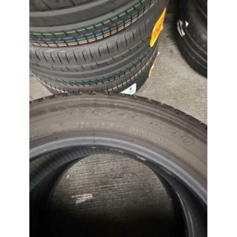 Pirellli scorpion in topstaat 275-45-20 275/45R20 2754020