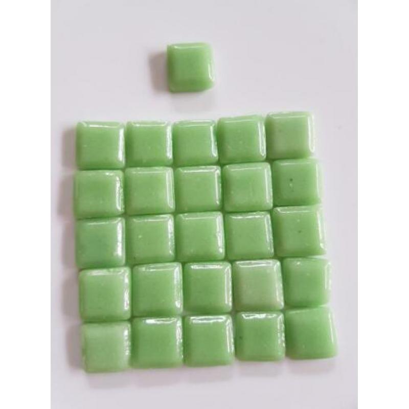 Mozaieksteentjes glasmozaiek mintgroen 15x15 mm 1.5x1.5 cm