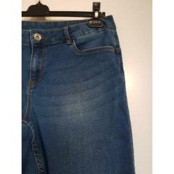 Shape up jeans Vero Moda maat L / 32