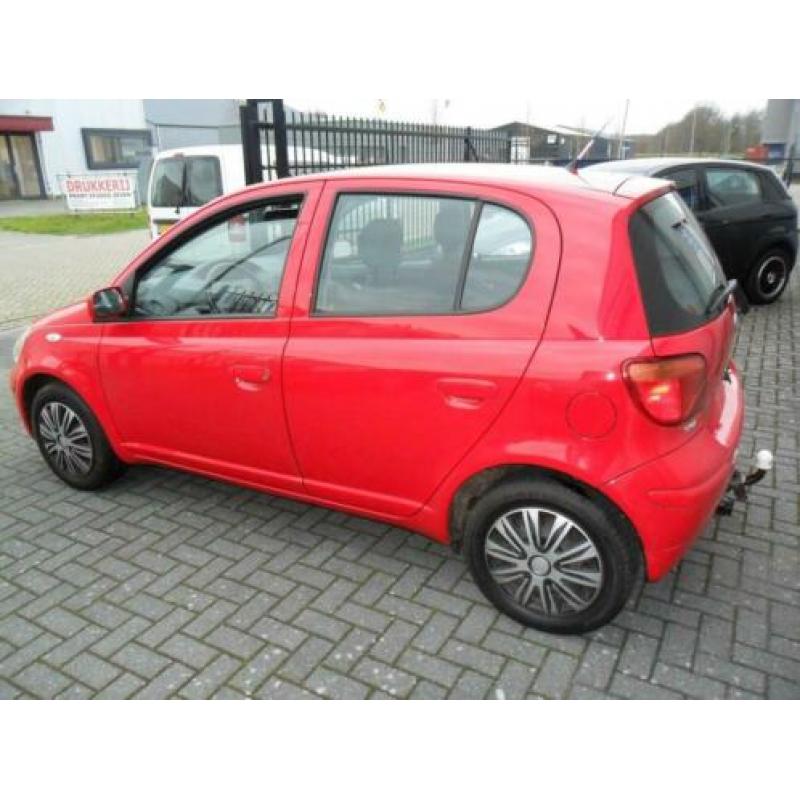 Toyota Yaris 1.3 VVT-i Sol , 5 deur's, apk tot 5 maart 2021