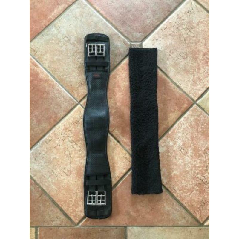 Zadeldekjes, halsters, singel, zwepen, bitten, kleding etc!