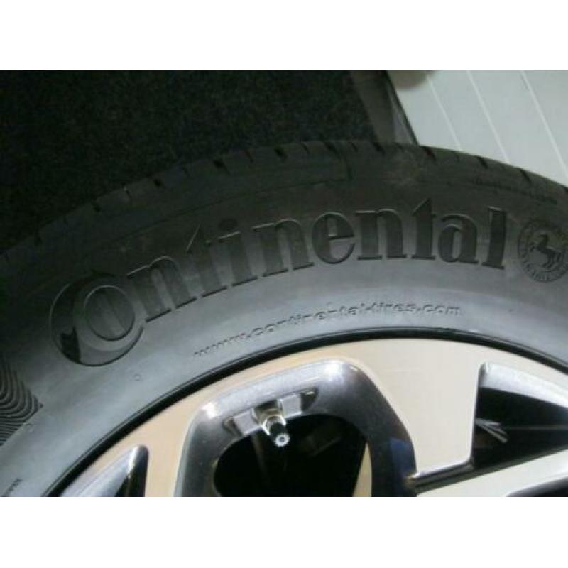NIEUW Orig. Kia Sportage 17 inch velgen zomerbanden tpms