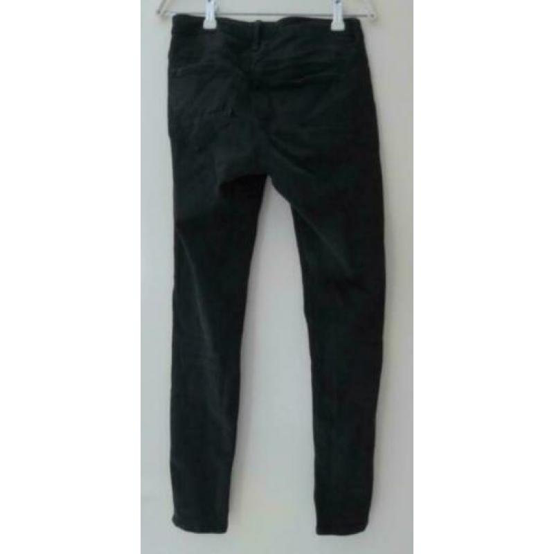 Only zwarte denim jeans met ritsjes maat 32 W26