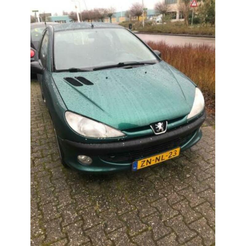 Peugeot 206 1.4 3D 1999 Groen