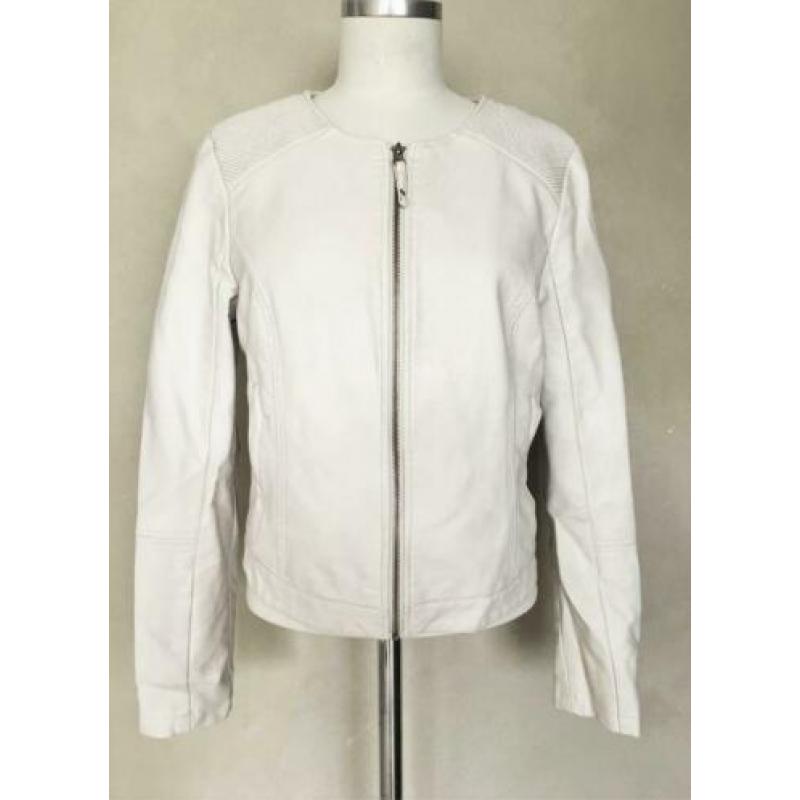 EXPRESSO, mooi jasje van offwhite imitatieleer, mt 42
