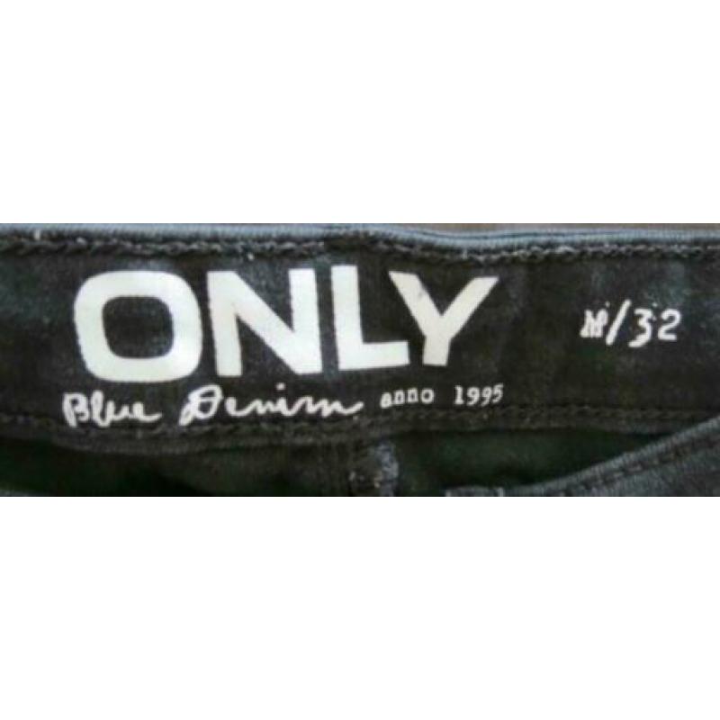 Only zwarte denim jeans met ritsjes maat 32 W26