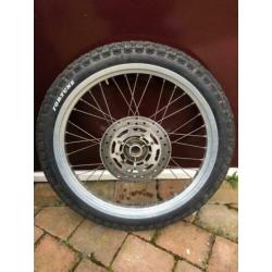 Derbi Senda velg 21 inch met banden