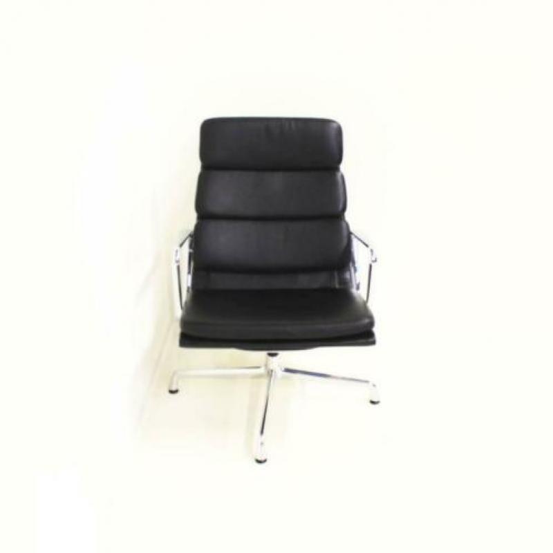 Vitra EA 216 Design Fauteuils, Leren Fauteuils, Nieuwstaat