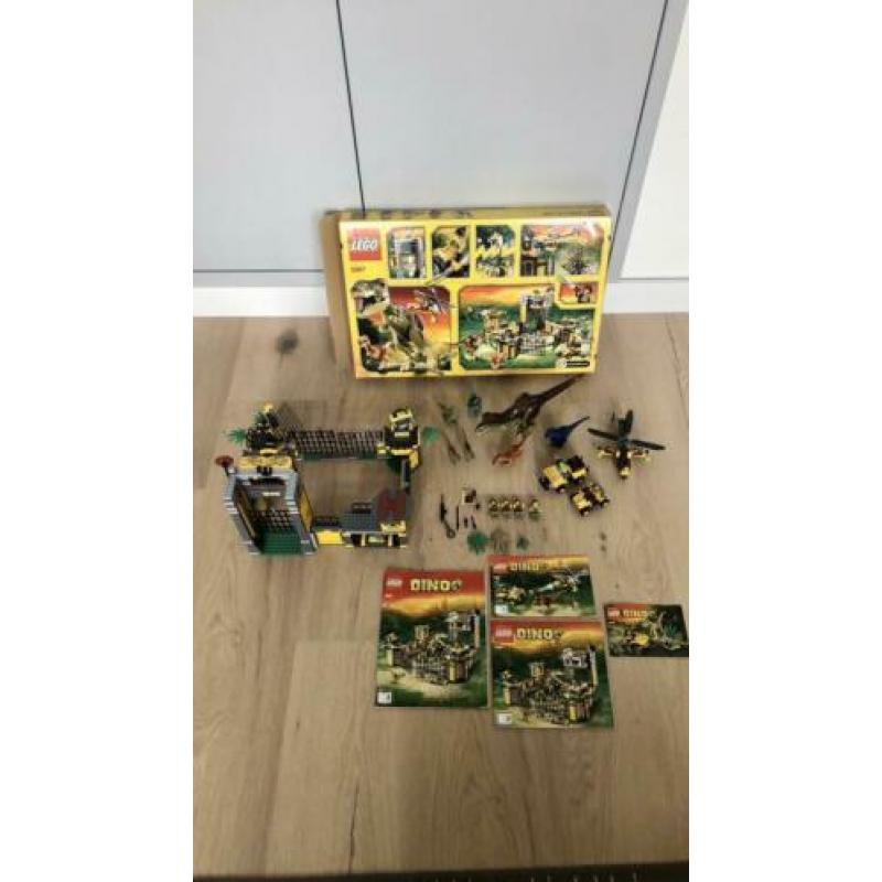 Lego dino 5887 & 5882 dinosaurus reservaat, dino park