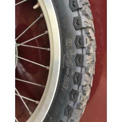 Derbi Senda velg 21 inch met banden