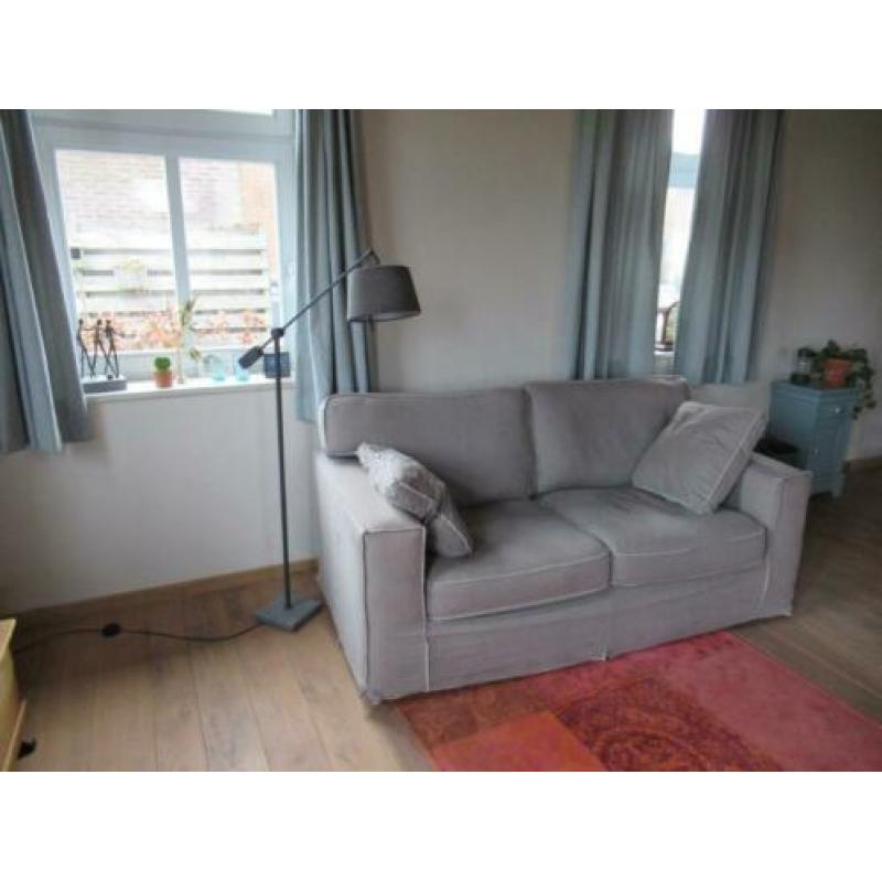 Tweezitsbank, muisgrijze stof, comfortabel zitcomfort