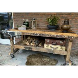 Industriele brocante Franse werkbank; dressoir/tafel.