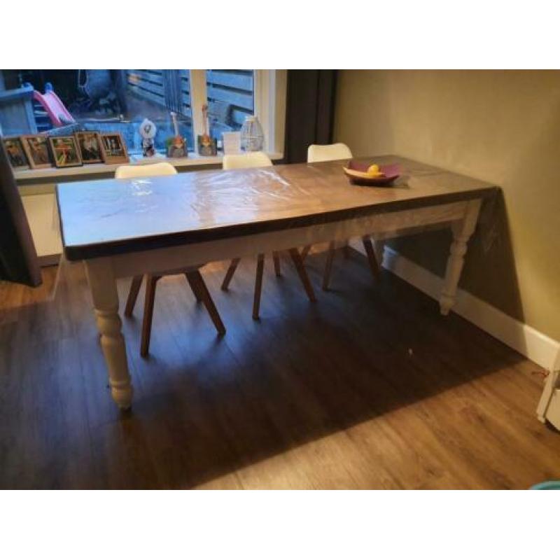 Mooie landelijke eettafel 6 persoons