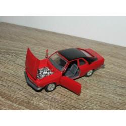 Gama 1:43, Opel Manta A (rood)