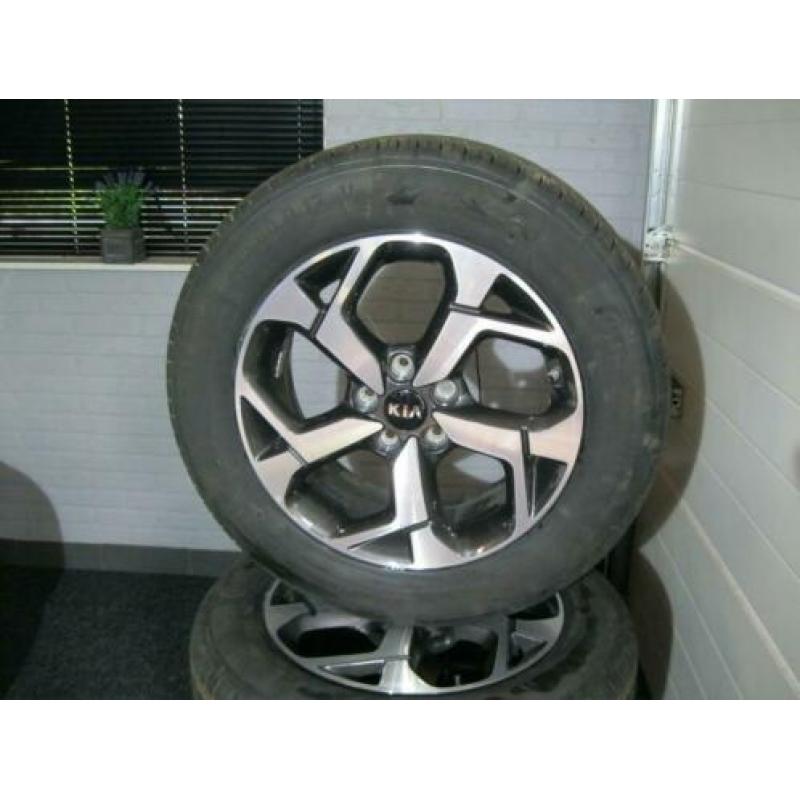 NIEUW Orig. Kia Sportage 17 inch velgen zomerbanden tpms