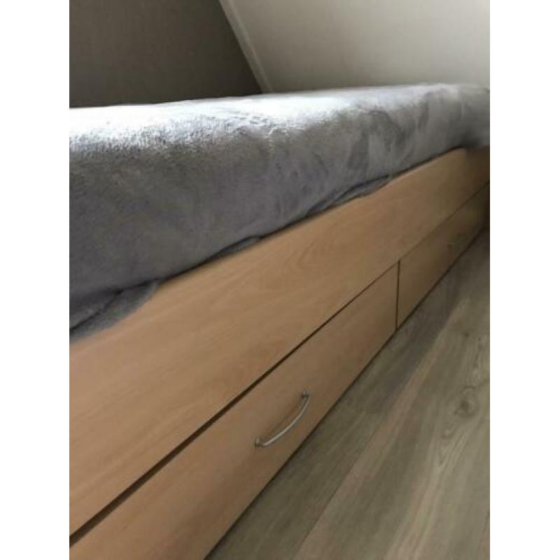 1 persoonsbed beuken met 2 laden
