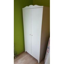 Kinder kamer hoge kast