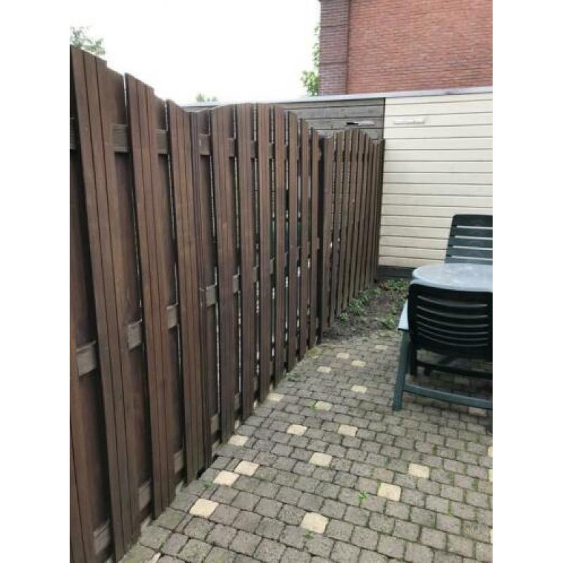 Hardhouten schuttingdelen