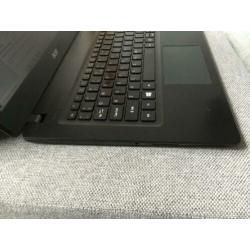 Acer aspire v3-371 i3-5005 120gb SSD Win10