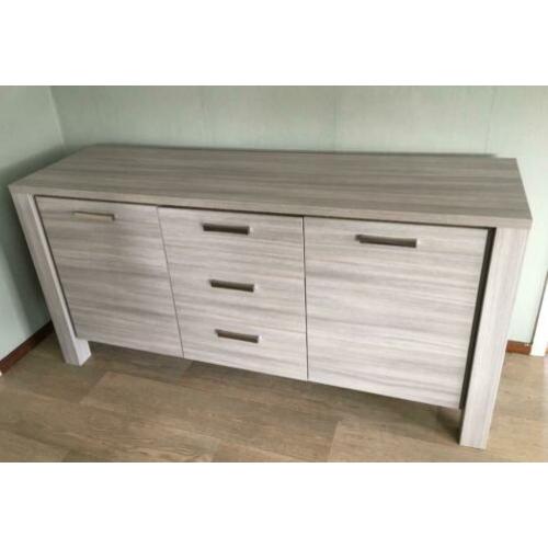 Meubelset; eettafel, salontafel, dressoir, tv-meubel