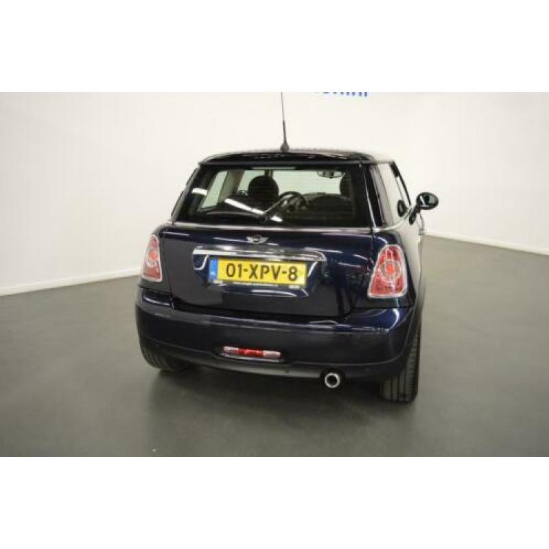 Mini Mini 1.6 Cooper D Business Line Navigatie