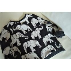IKKS prachtige Sweater maat 116 zwart met olifanten