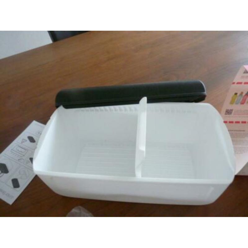 Tupperware Junior BreadSmart, brooddoos, broodtrommel nieuw